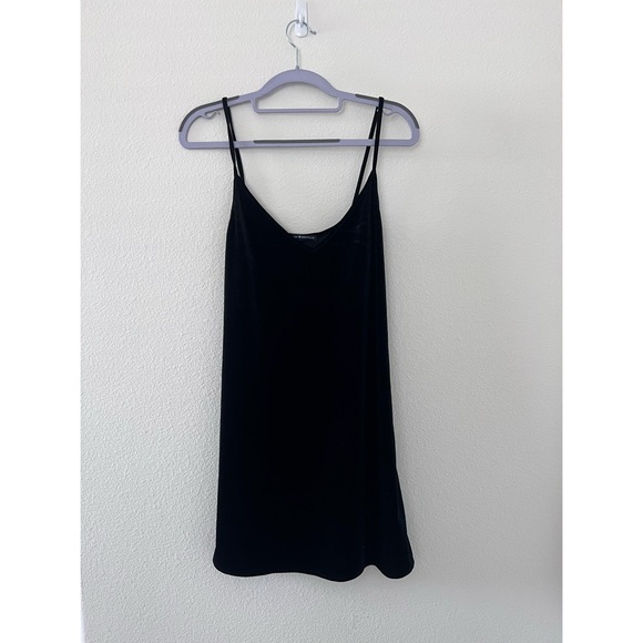 Brandy Melville Black Velvet Mini Dress - Picture 2 of 4